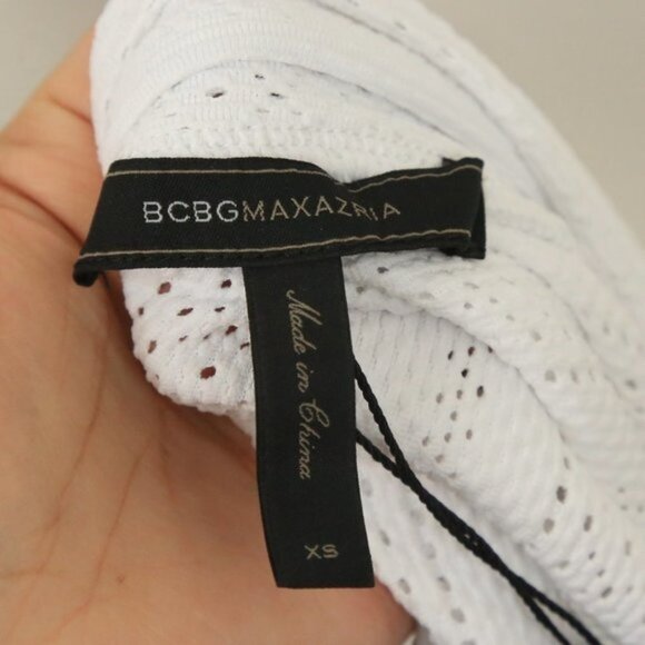 BCBGMAXAZRIA Bettie Eyelet Cropped Off the Shoulder White Top - Picture 4 of 7